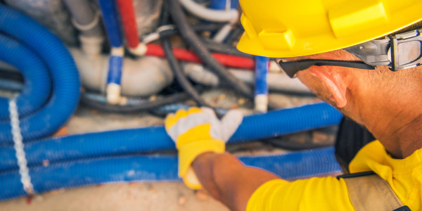 Electricistas Industriales · Instaladores Alta / Baja Tensión Telde · Revisión y mantenimiento de cuadros eléctricos y sistemas de control